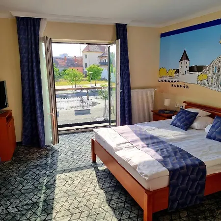 Ξενοδοχείο Viktoria 3*